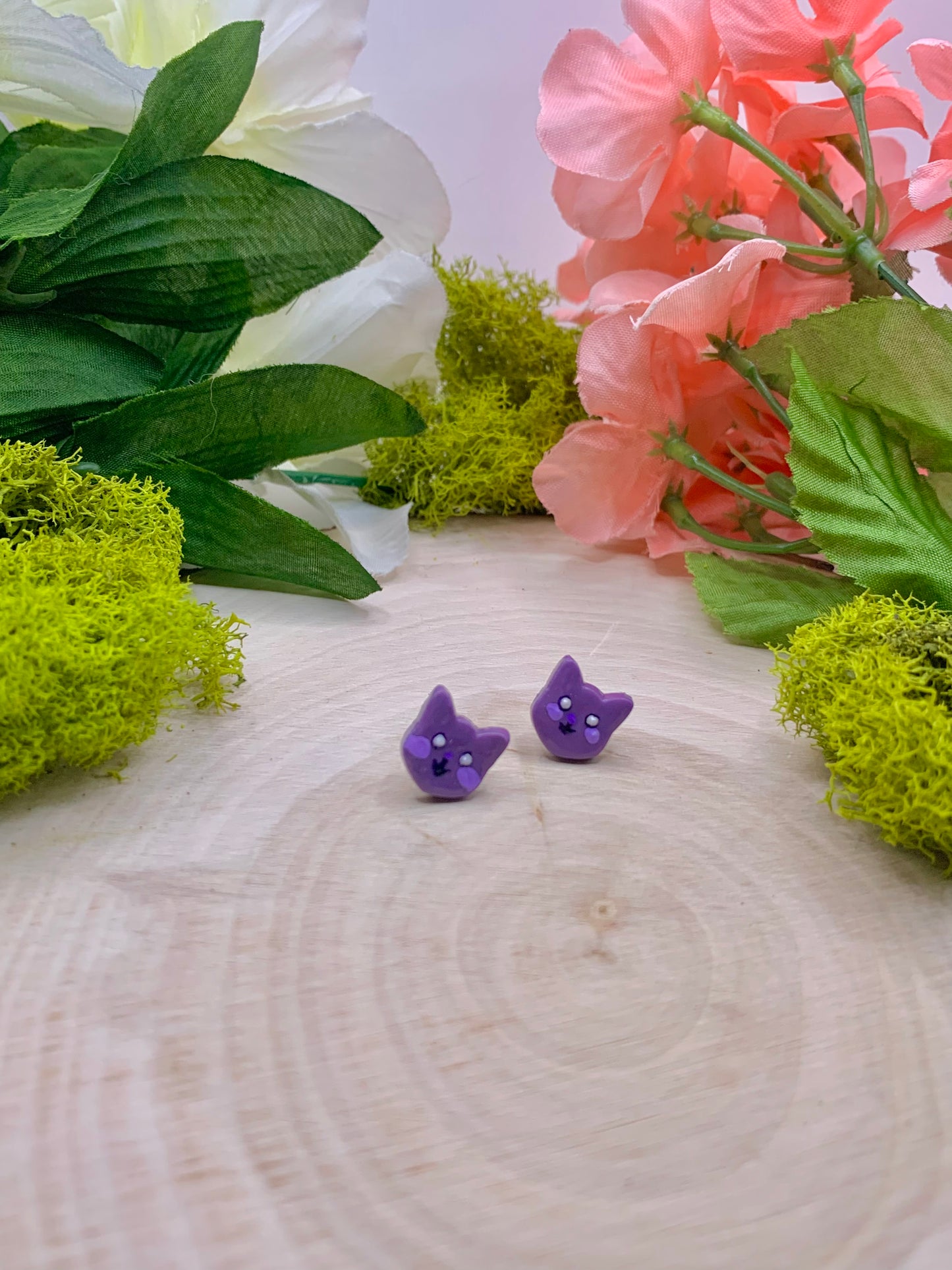 Tiny Cat Studs