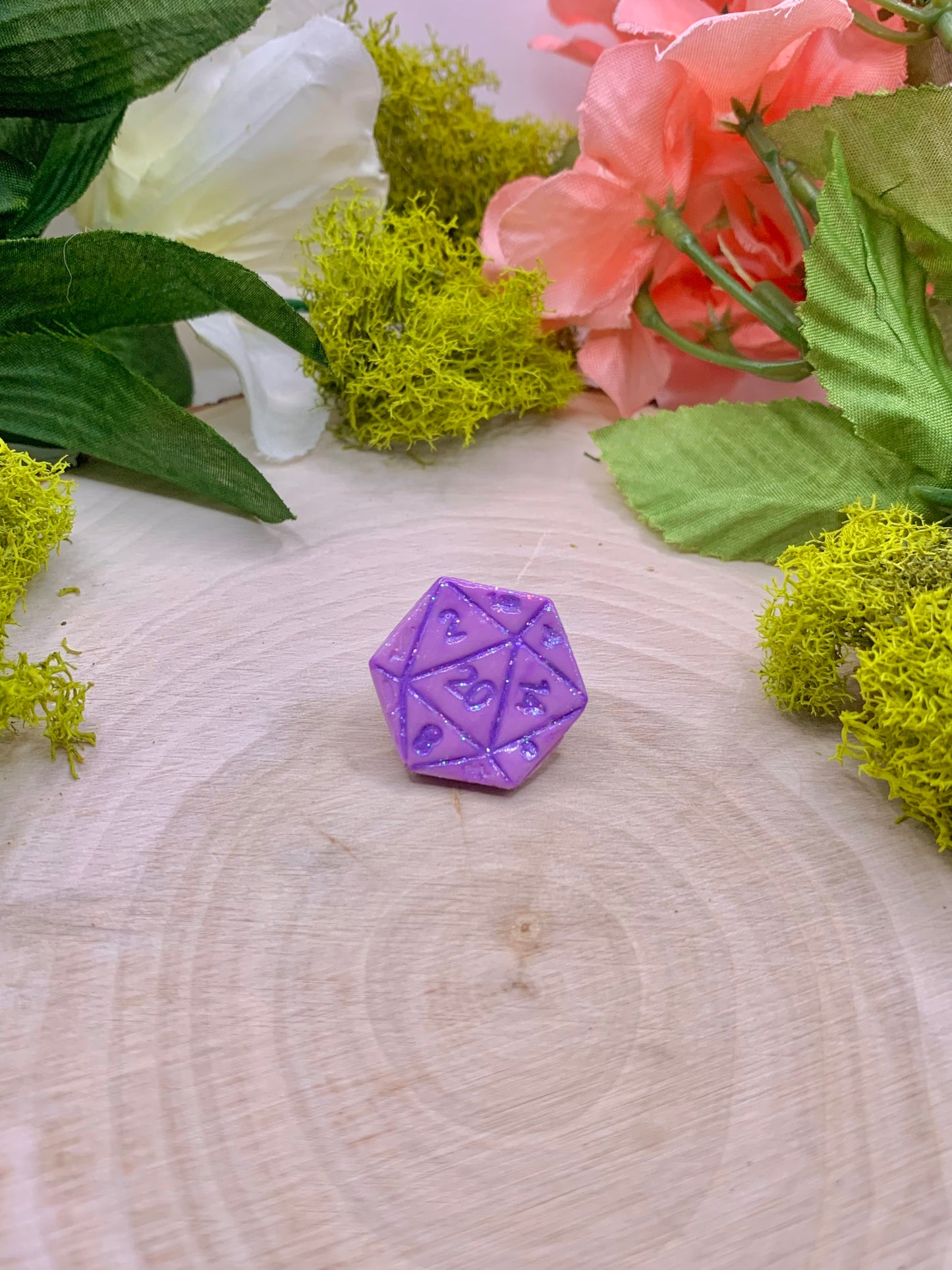 Lucky d20 Pin