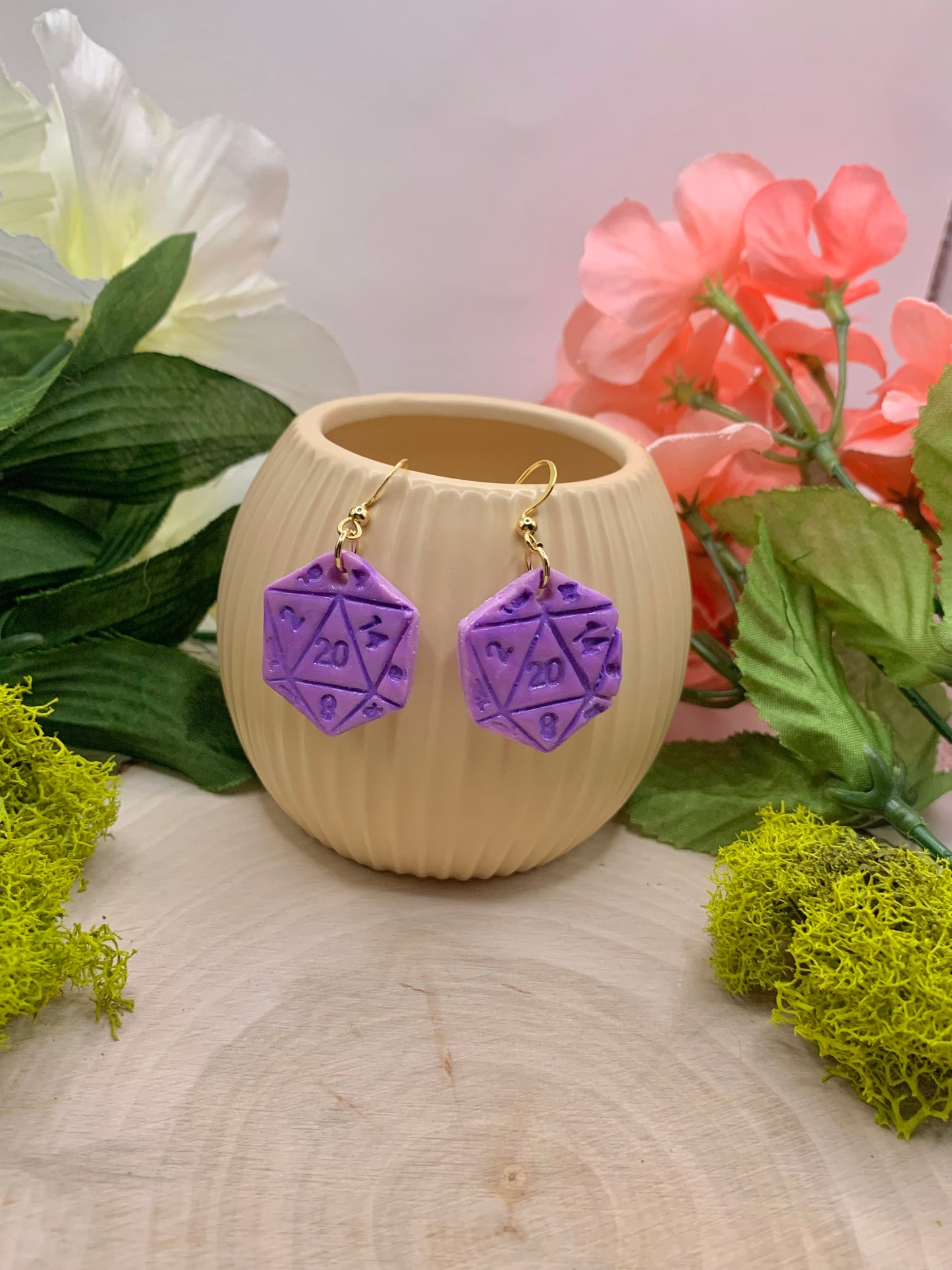 Lucky d20 Earrings